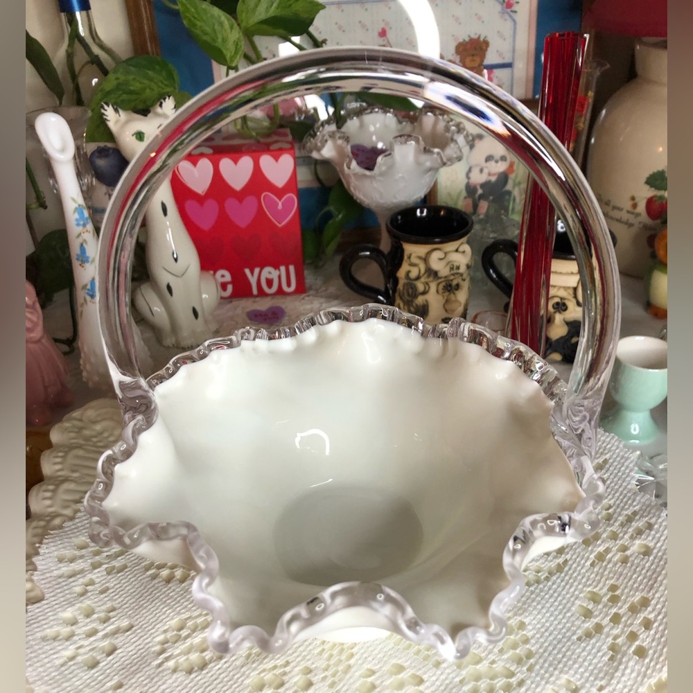 Fenton paisley ruffled basket - Picture 5 of 9